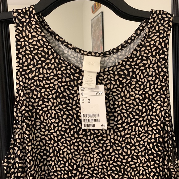 H&M Sleeveless Black and Tan T-Shirt Dress - Picture 2 of 2